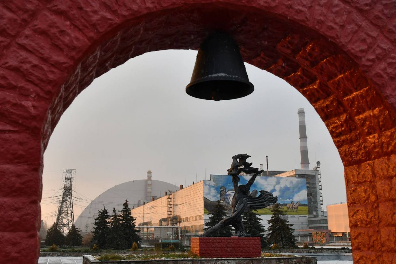 Para protegerlas del tiempo y atraer a los turistas, Ucrania quiere que las ruinas de Chernóbil, testigos de la peor catástrofe nuclear de la historia, pasen a formar parte del patrimonio mundial de la Unesco. 