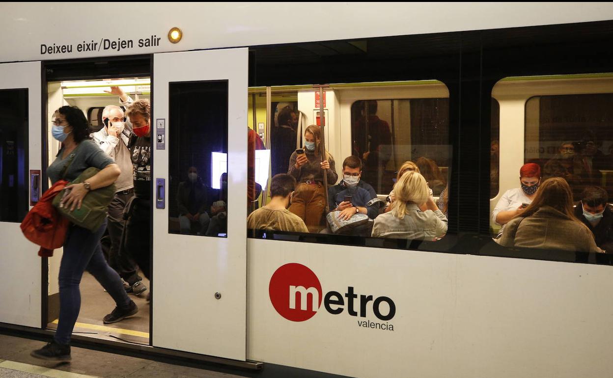 Usuarios de Metrovalencia. 