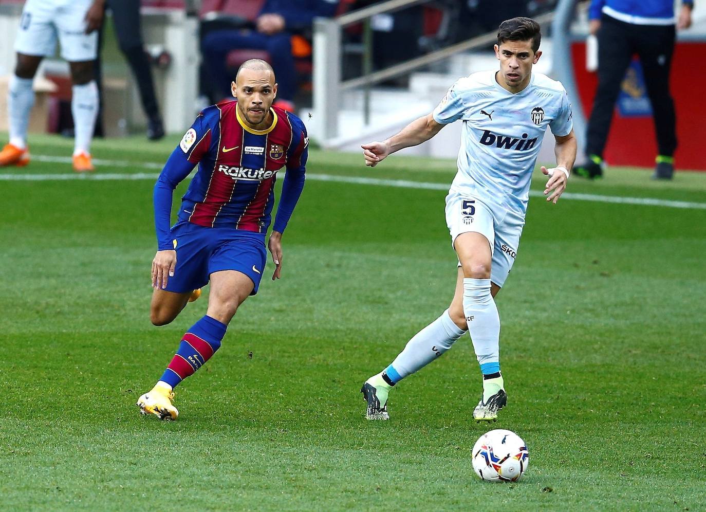 Las mejores imágenes del partido de liga FC Barcelona - Valencia CF (19/12/2020). 