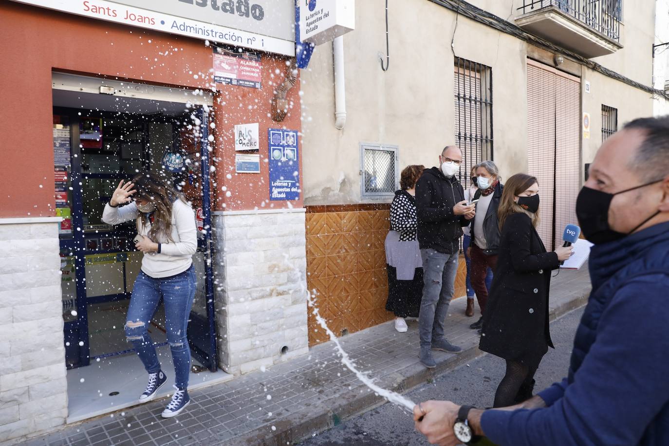 Los municipios de Faura, Meliana, Almàssera y Manises venden el número agraciado