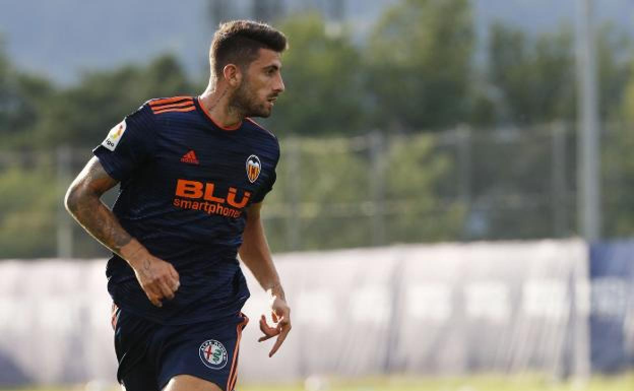 Piccini se deja querer y abre la puerta a su regreso a Mestalla en el mercado de invierno