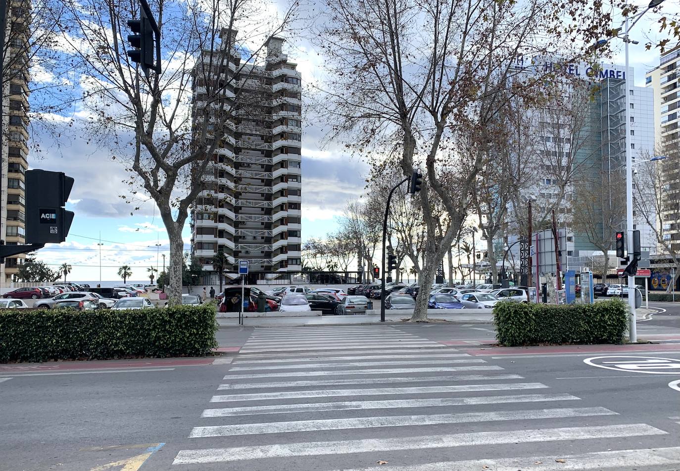 Avenida de Europa, vacía en el primer sábado del año. 