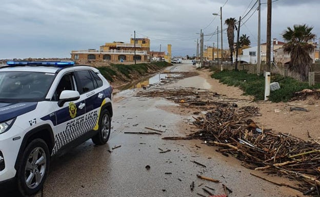 Desperfectos en la zona del Marenyet de Cullera. 