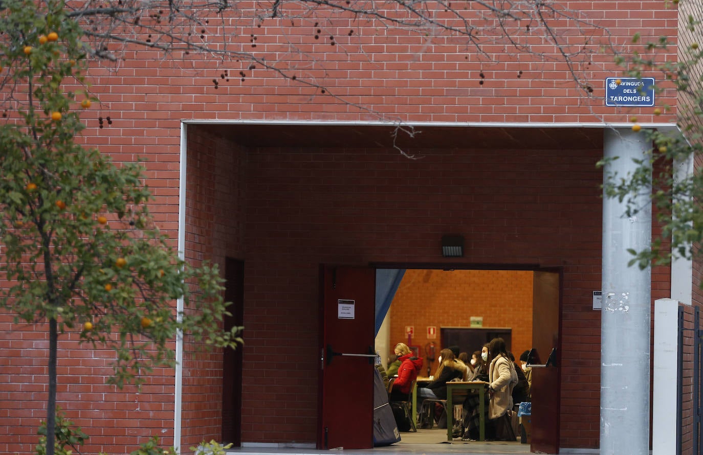 Empiezan los exámenes presenciales en la Universitat de València