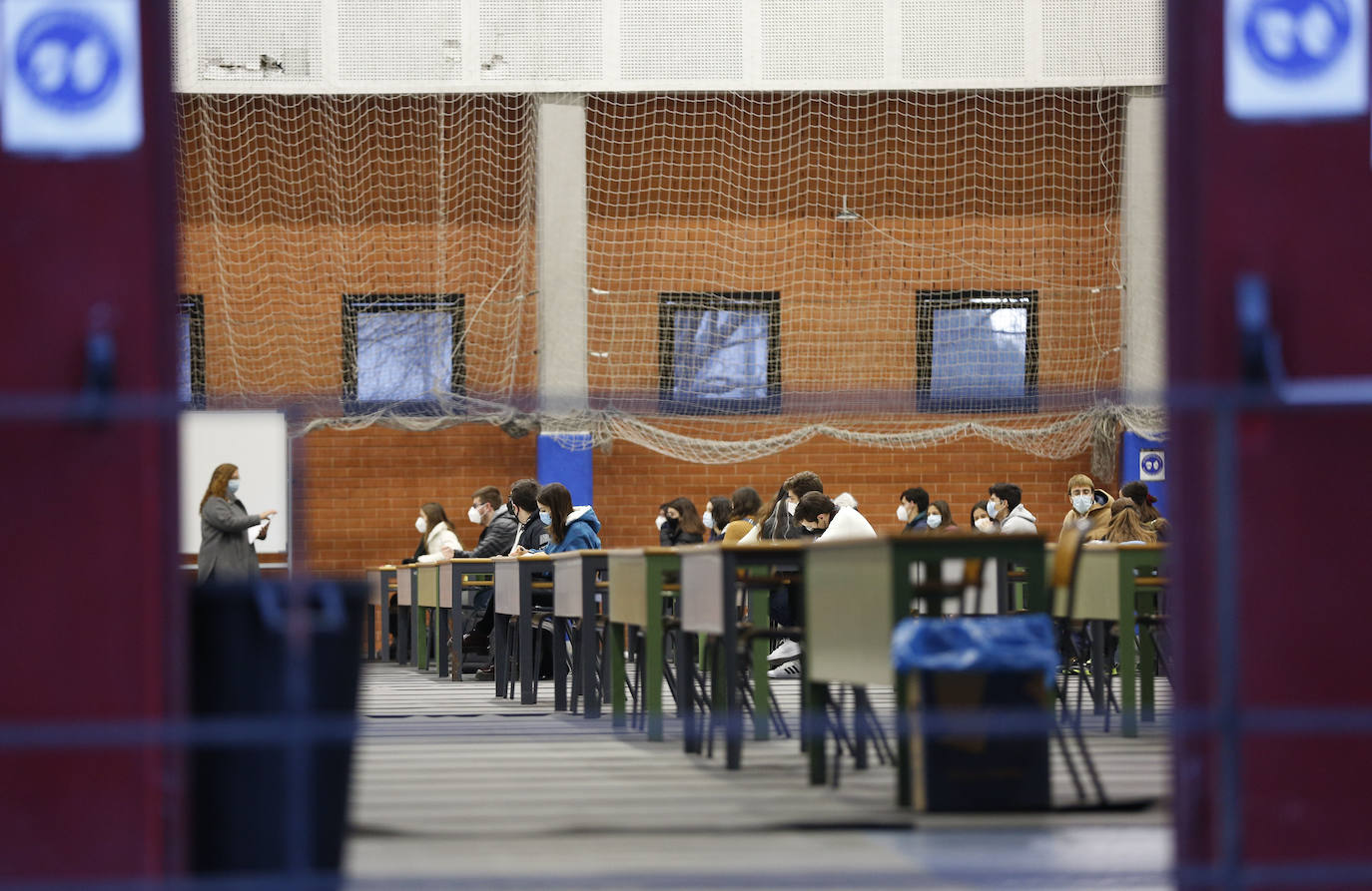 Empiezan los exámenes presenciales en la Universitat de València