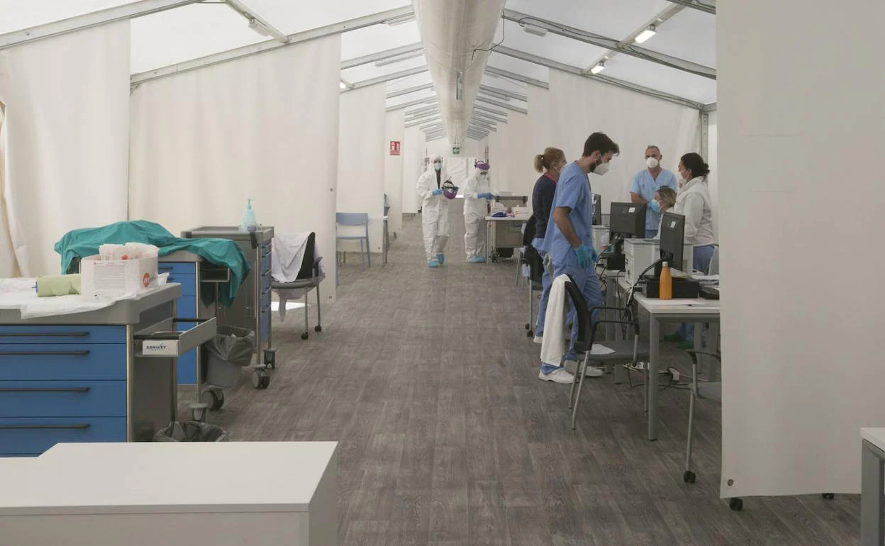 Hospital de campaña para el coronavirus en Valencia | La temperatura en el hospital de campaña de La Fe cuestiona su uso para los enfermos de Covid