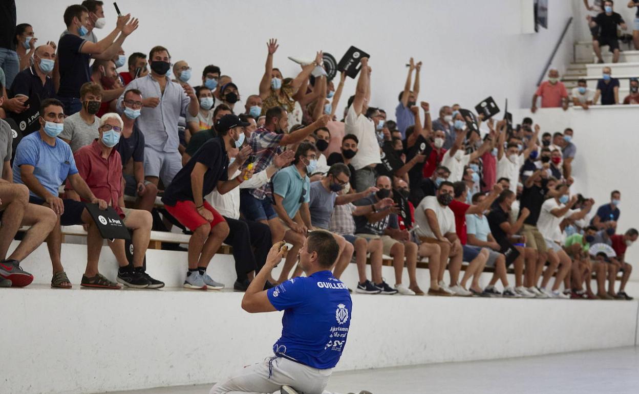 Un momento de la final de Escala i Corda celebrada en Pelayo el pasado verano. 