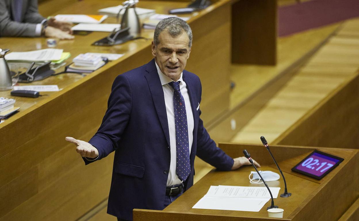 El líder de Ciudadanos en la Comunitat, Toni Cantó, ha exigido la dimisión de Bernabé Cano. 