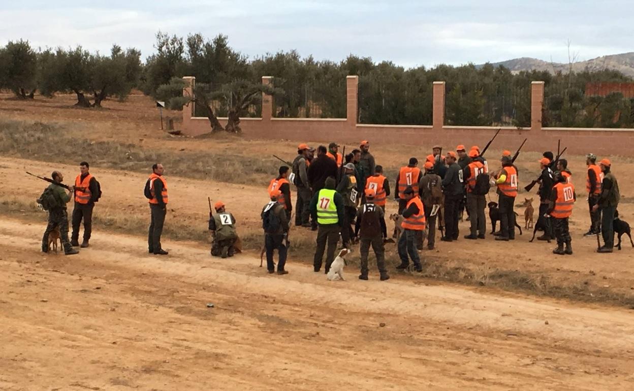 Castilla-La Mancha prohíbe la entrada de cazadores por la covid