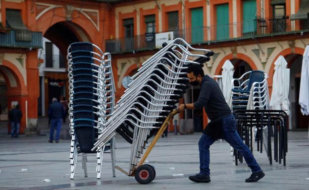 Fernando Simón defiende el cierre de la hostelería: «Incitan a situaciones de riesgo»