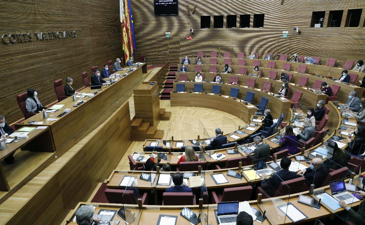 Vista panorámica del hemiciclo de Les Corts. 