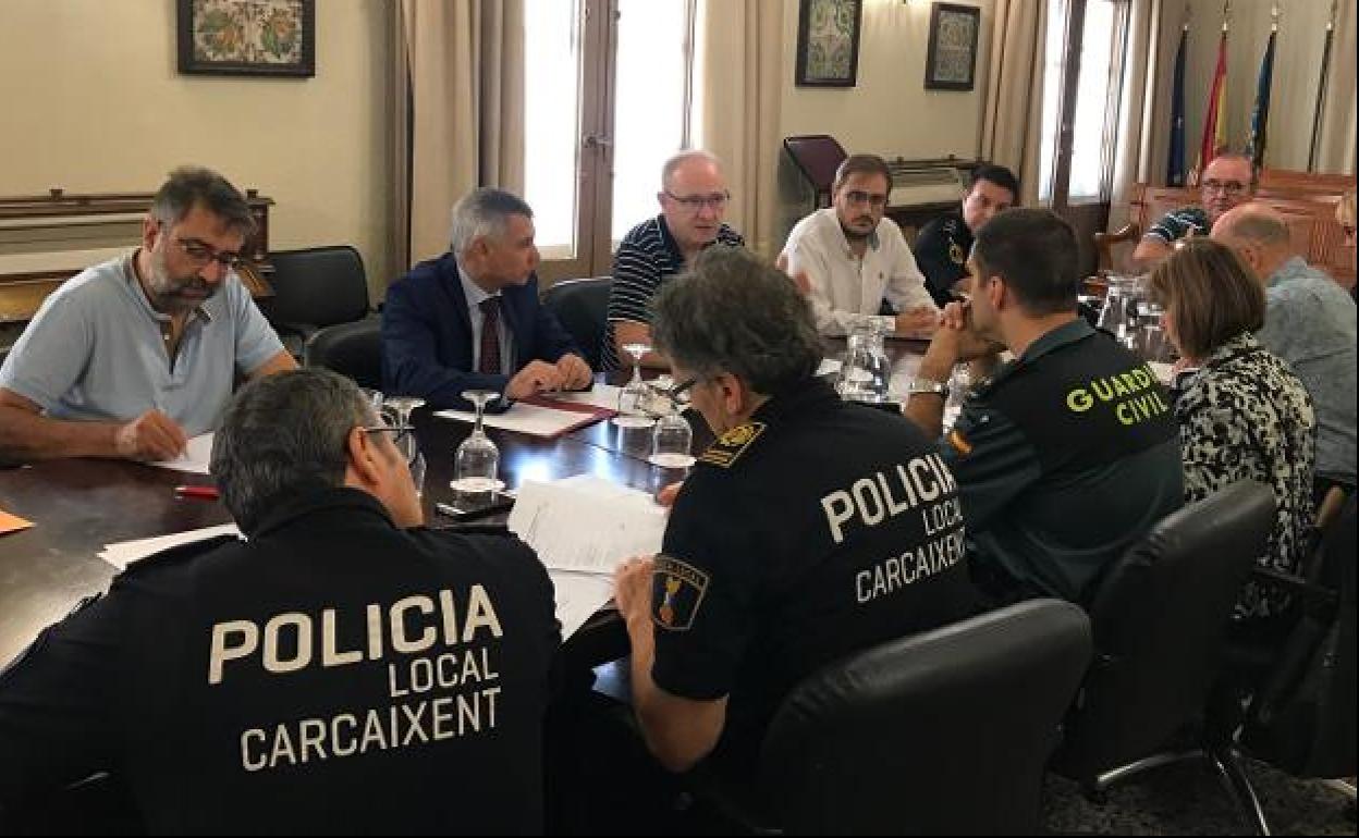 Reunión en una junta de seguridad de Carcaixent.