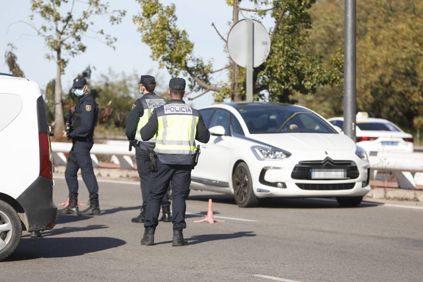 Fotos: Atascos en Valencia antes del cierre perimetral de la ciudad