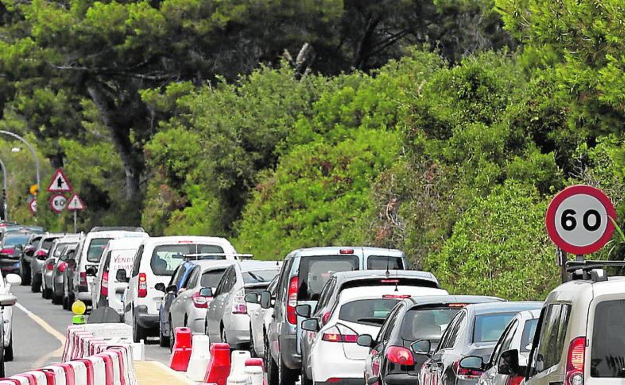 Los contratistas plantean un plan de 10.200 millones para reactivar la economía