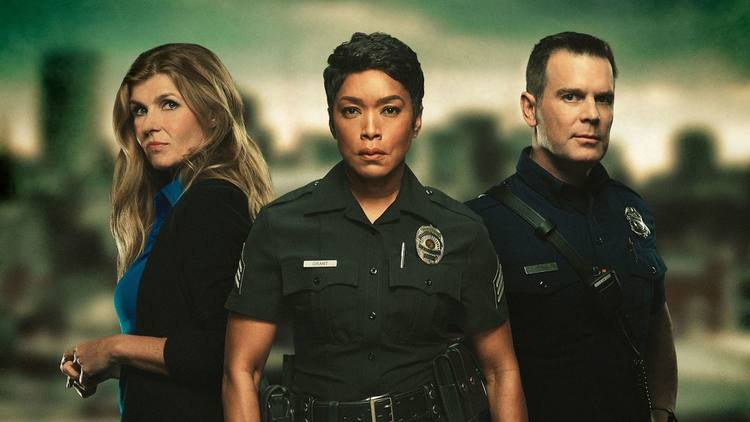 '911' (T4) | Plataforma: Fox. Fecha: 2 de febrero. Sinopsis: 911 es un drama procedimental que explora la vida de los primeros en responder ante cualquier emergencia: policías, paramédicos y bomberos.