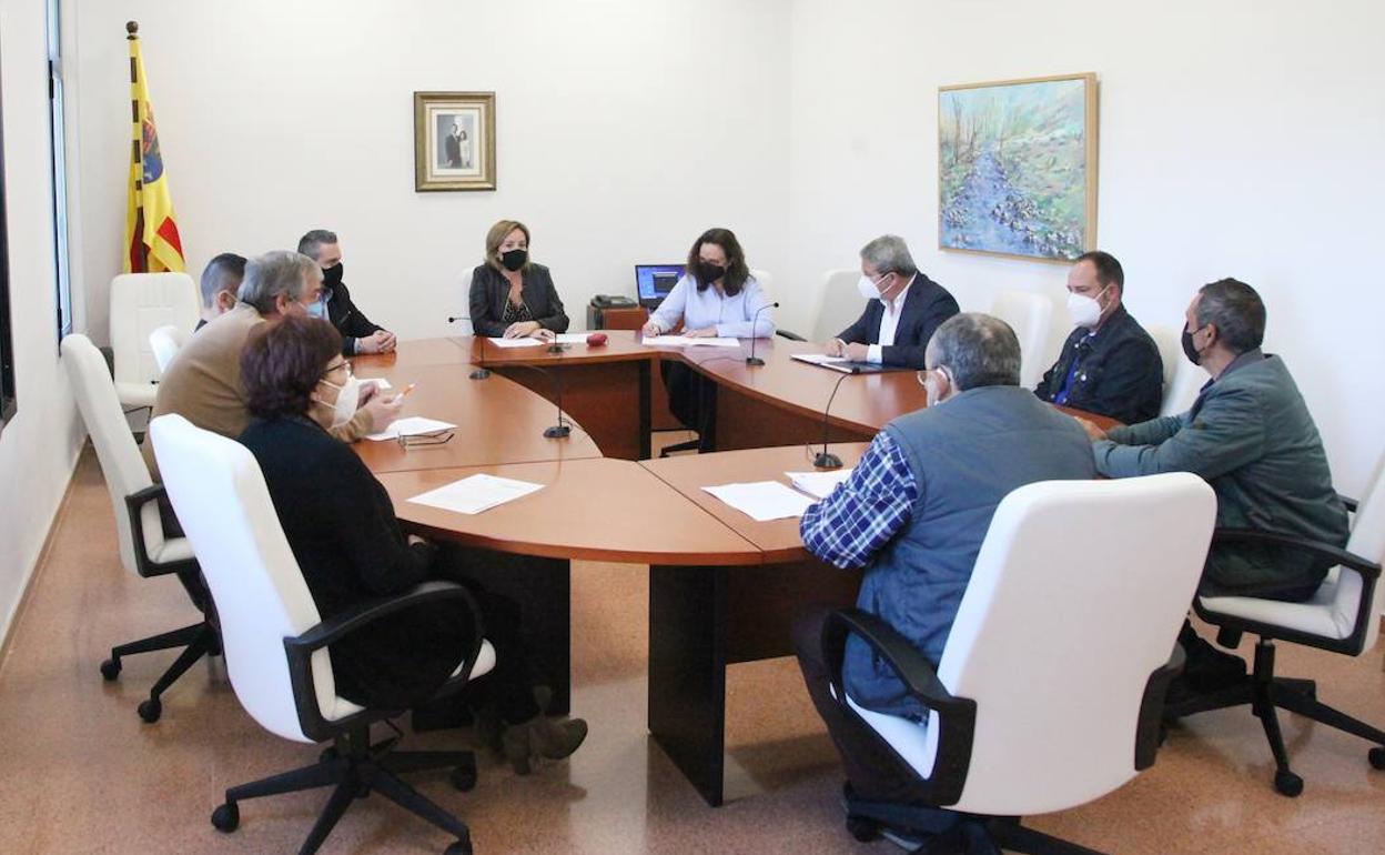 Un momento del pleno extraordinario celebrado este mediodía en Els Poblets. 