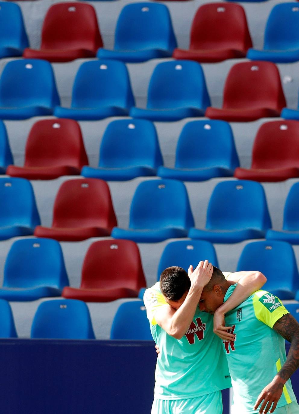 Fotos: Las mejores imágenes del Levante-Granada (5/2/21)