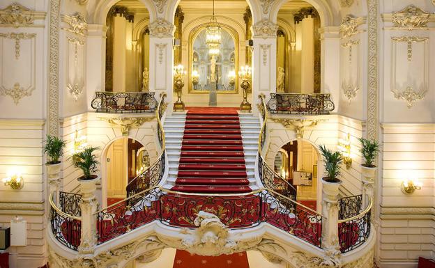 Vídeo: Una boda en el Casino de Madrid sin mascarillas ni distancia de seguridad indigna en las redes sociales