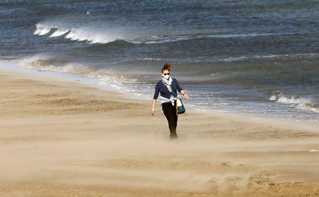 Viento en la playa en Valencia esta semana. 