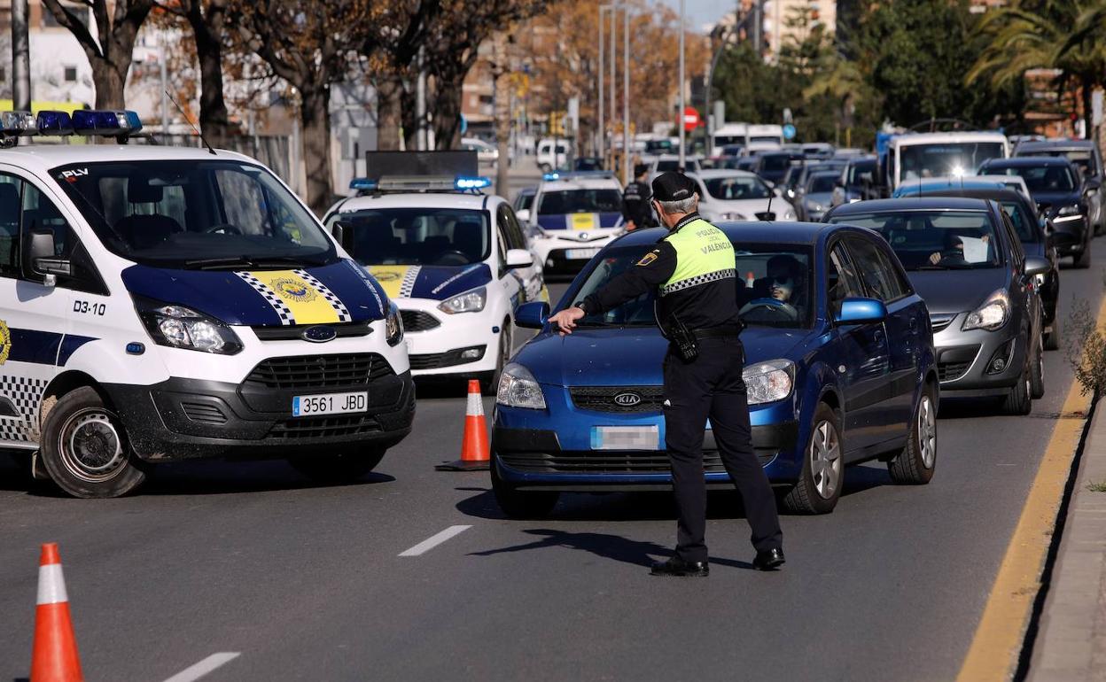 Cierre perimetral en Valencia | 1.100 denuncias en Valencia en los controles del cierre perimetral