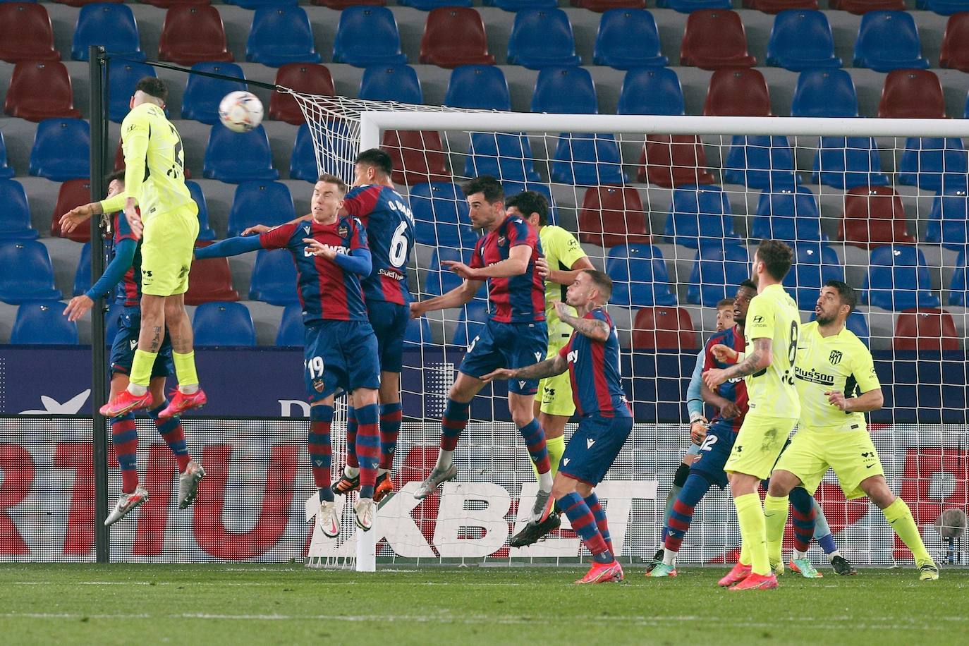 Fotos: Las mejores imágenes del Levante UD-Atlético de Madrid