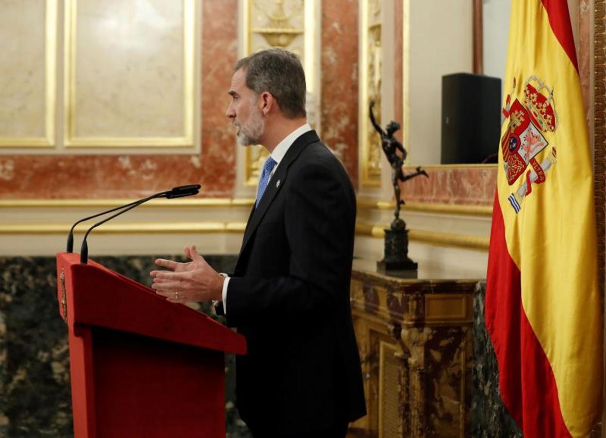 El rey Felipe VI ofrece un discurso