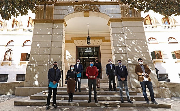 Presentación del corredor verde a través del río Monnegre, ayer en el Palacio Provincial. 