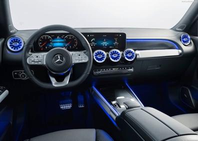 Imagen secundaria 1 - Nuevo Mercedes Benz SUV GLB 200d desde 175* euros al mes: hasta siete plazas y repleto de tecnología