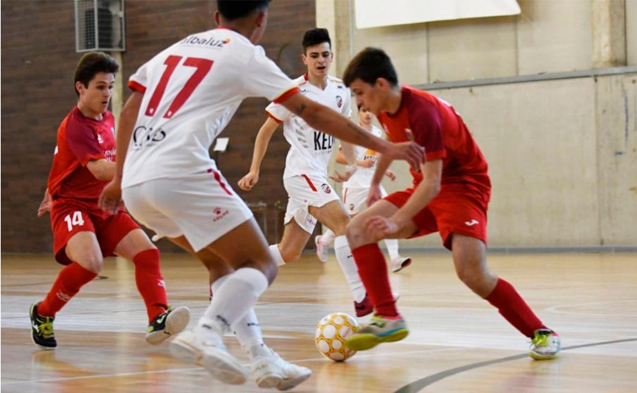 Regate de un jugadores del Paidos durante el choque ante el Albacete FS. 