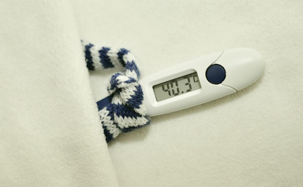 Primeros auxilios: Fiebre en niños: a partir de qué temperatura es fiebre y qué hacer si aparece