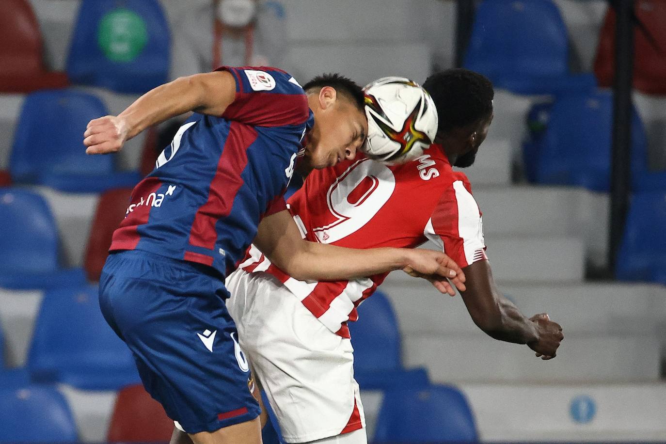 Fotos: Las mejores imágenes del Levante UD-Athletic Club