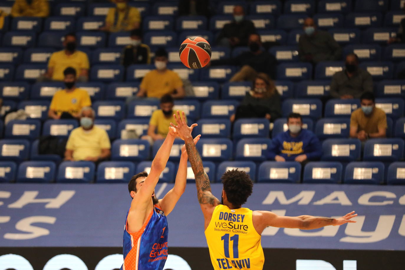 Fotos: Las mejores imágenes del Maccabi Tel Aviv-Valencia Basket