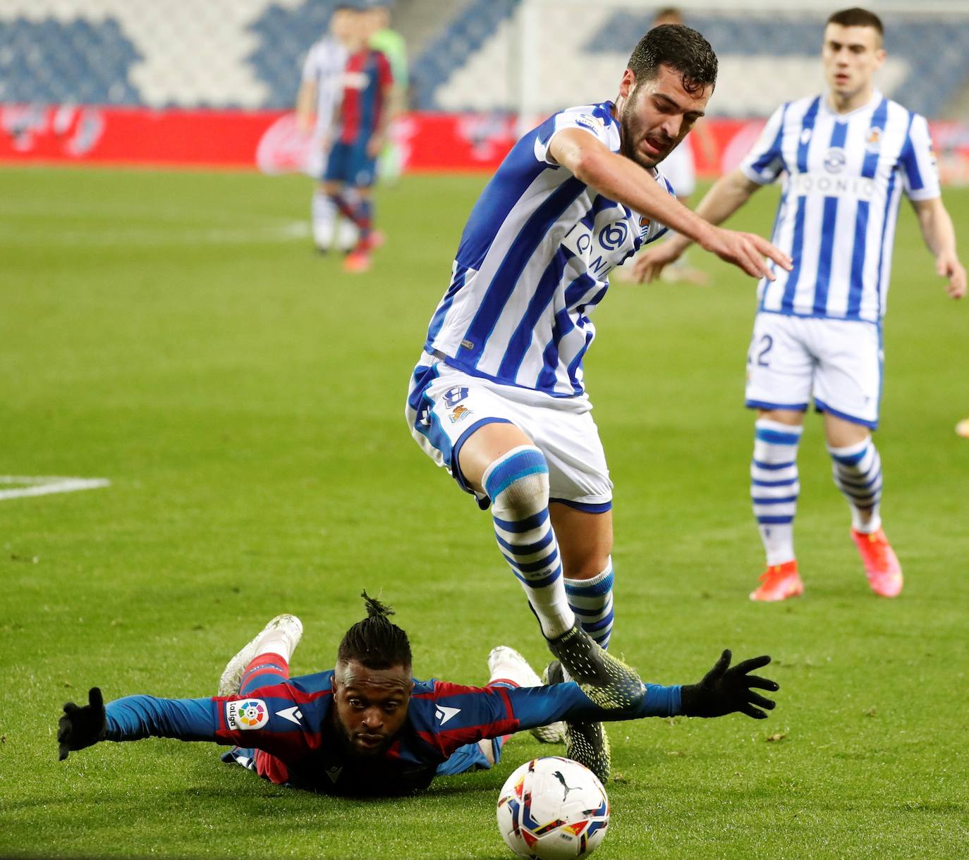 Fotos: Las mejores imágenes del Real Sociedad-Levante UD