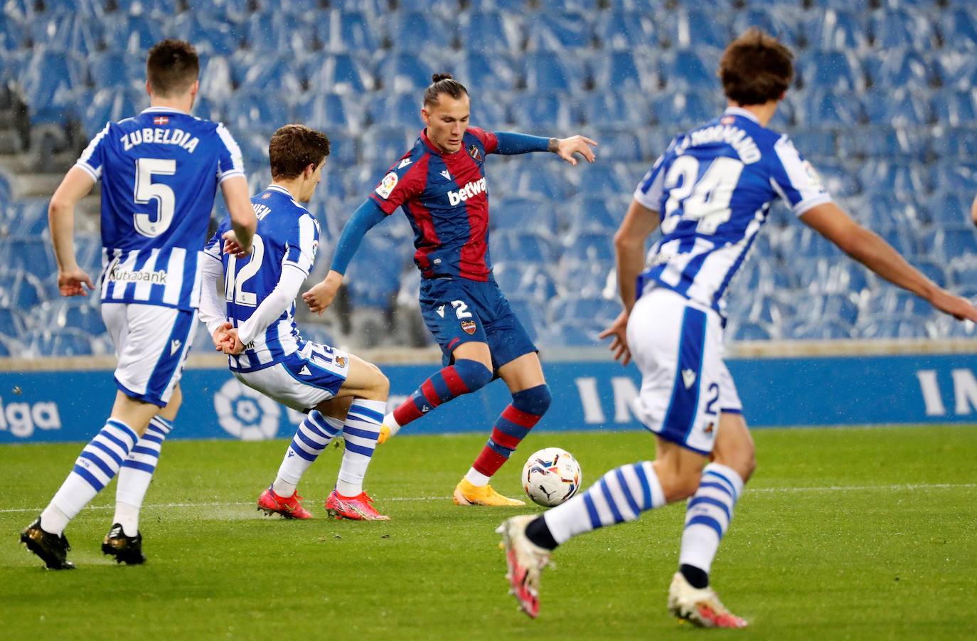 Fotos: Las mejores imágenes del Real Sociedad-Levante UD