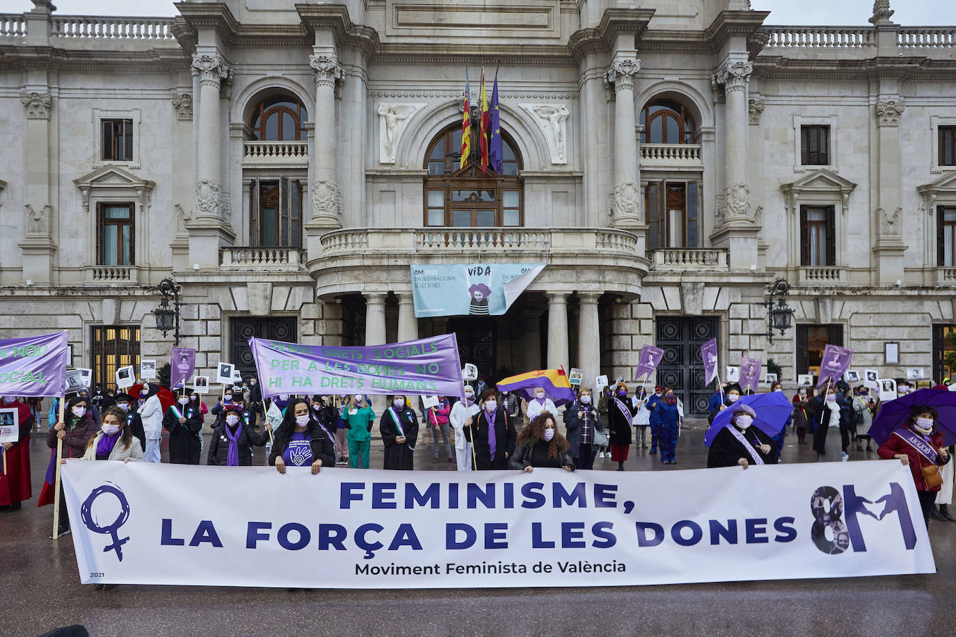 Uno de los actos en la Plaza del Ayuntamiento de Valencia