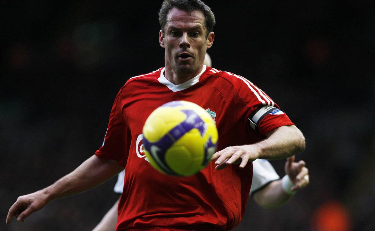 Jamie Carragher, en un partido ante el Fulham