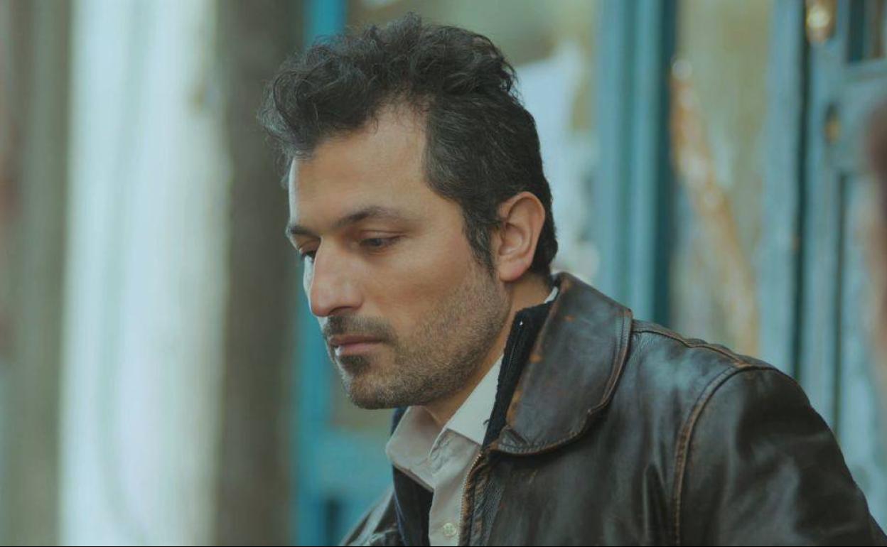 Feyyaz Duman interpreta a Arif en 'Mujer'. 