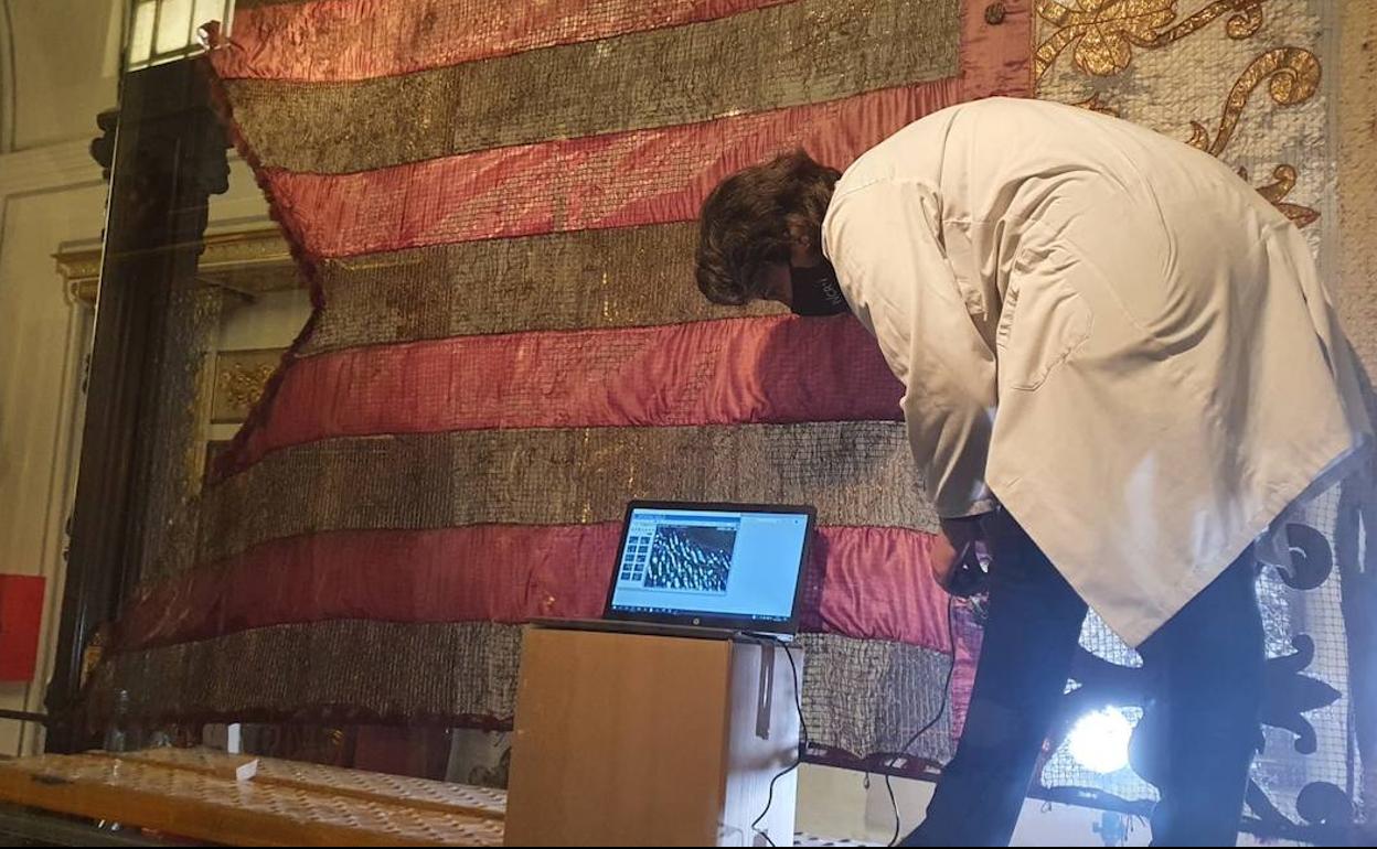 Trabajos en la Real Senyera de 1545. 