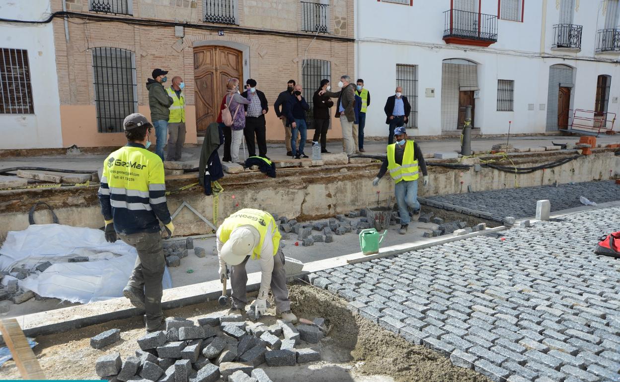 Aspecto que está cobrando la calle Sant Vicent de Oliva.