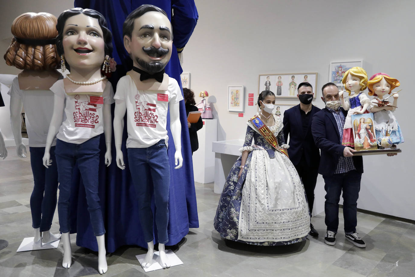 Fotos: Una plantà infantil simbólica de las Fallas 2021