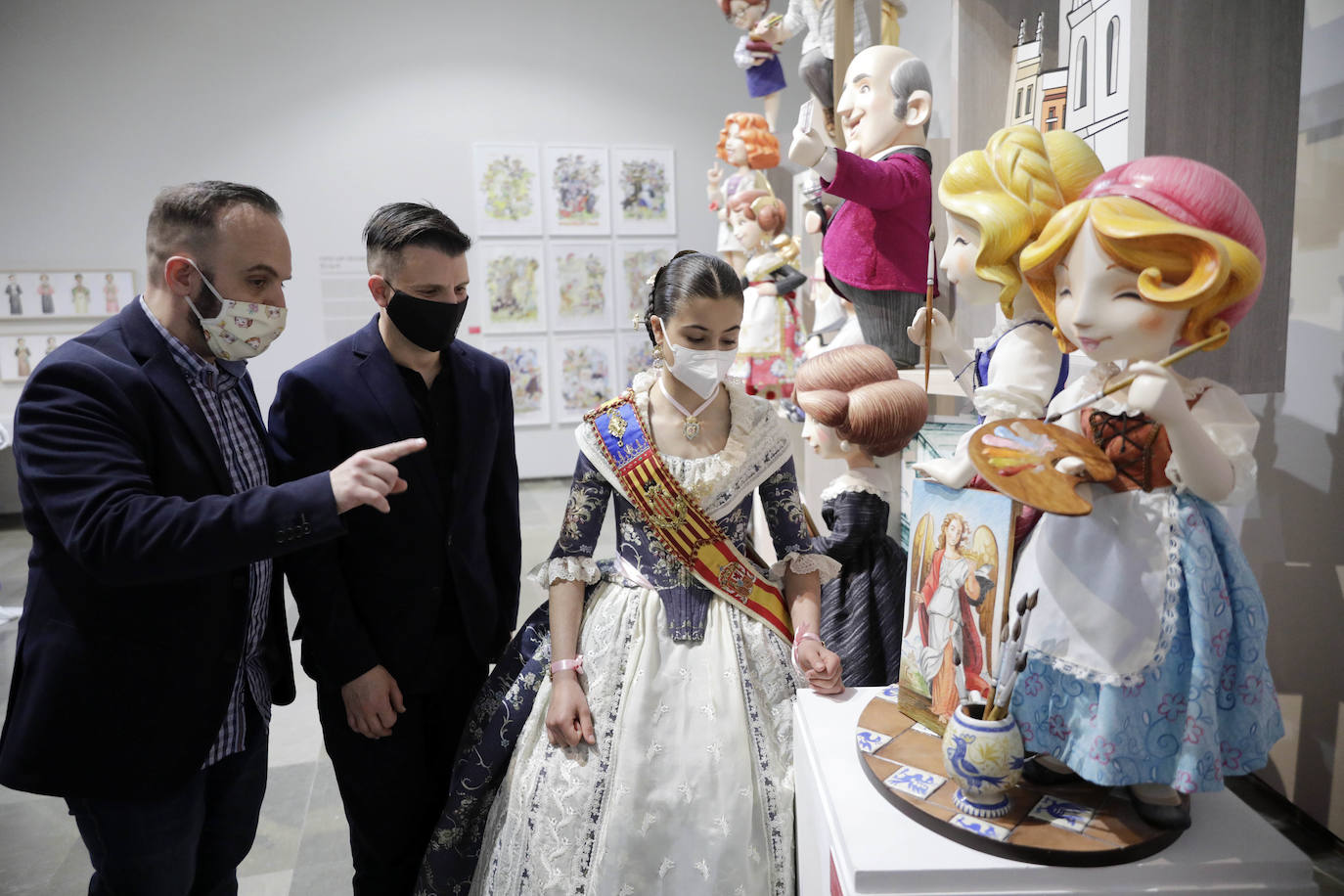 Fotos: Una plantà infantil simbólica de las Fallas 2021