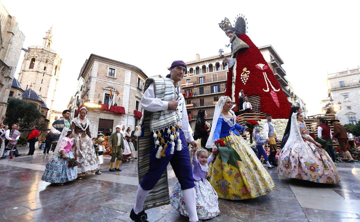 La Diputación concederá 1,1 millones de euros a los sectores afectados por la paralización de las Fallas