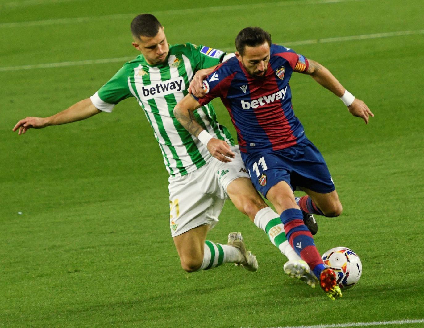 Fotos: Las mejores imágenes del Real Betis - Levante UD