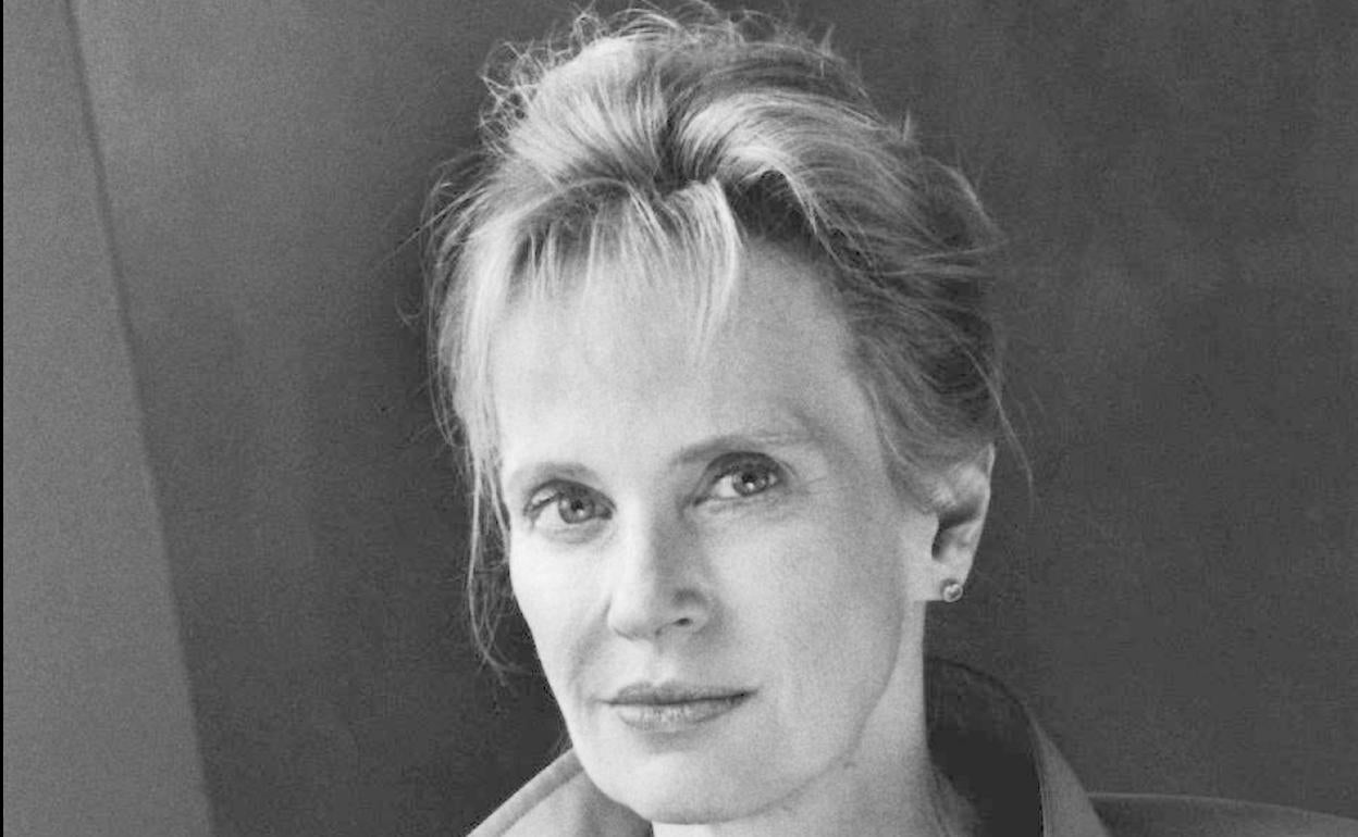 La narradora y ensayista Siri Hustvedt.