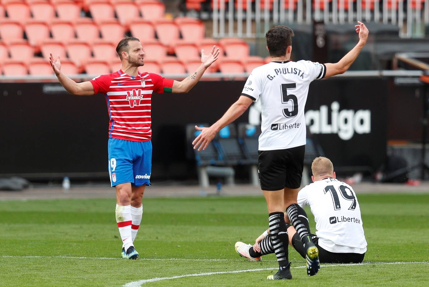 Fotos: Las mejores imágenes del Valencia CF - Granada