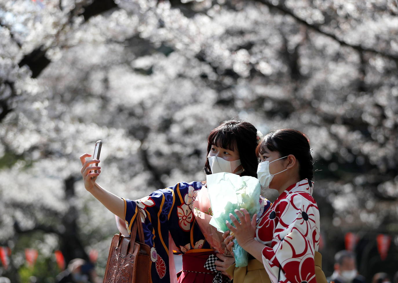 Con la primavera llega el 'Sakura' a Tokio, y a otros lugares del mundo. O lo que es lo mismo: la floración de los cerezos. Los colores que regalan hacen de Japón uno de los destinos turísticos preferidos por los viajeros