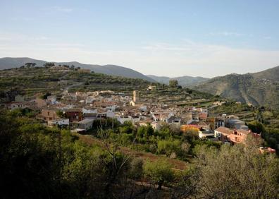 Imagen secundaria 1 - Un sendero de 6.800 escalones en Vall de Laguar