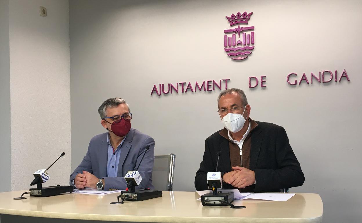 El vicealcalde de Gandia, Pep Alandete, y el edil Ferran Martínez Mendoza. 