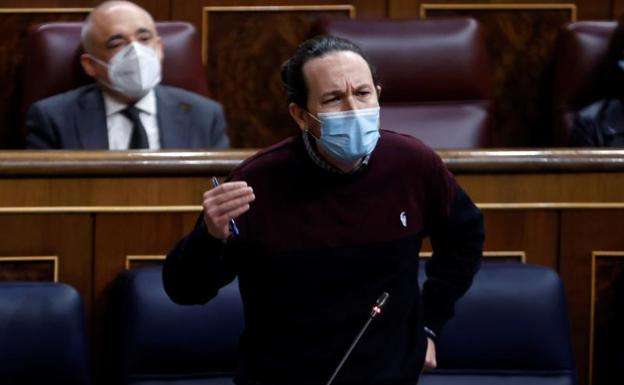 El vicepresidente segundo del Gobierno, Pablo Iglesias, durante la sesión de control al Gobierno este miércoles en el Congreso 