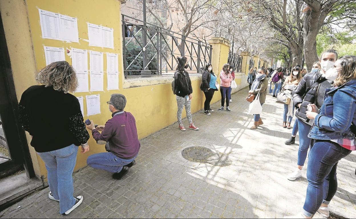 Acceso para entrar al examen del MIR.